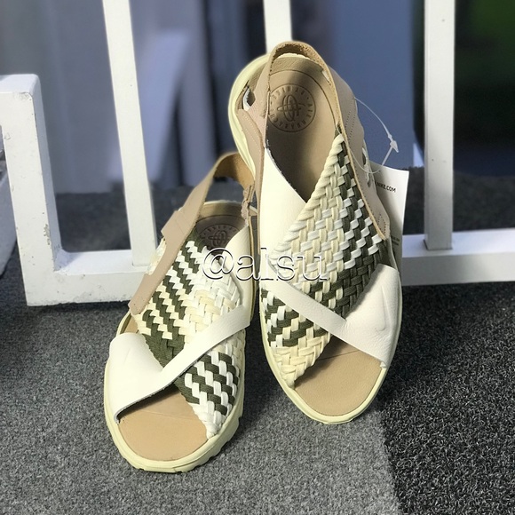 NWT Nike Air Huarache Huarache Ultra Sandal WMNS - Picture 6 of 7